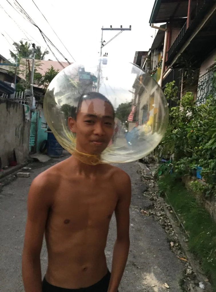 Filipino Man Uses Plastic Balloon To Fight Coronavirus Goes Viral