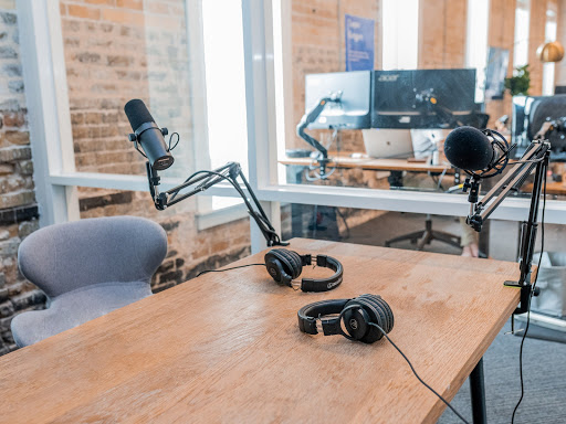 5 Important Reasons Why Podcasts Always Helpful for You