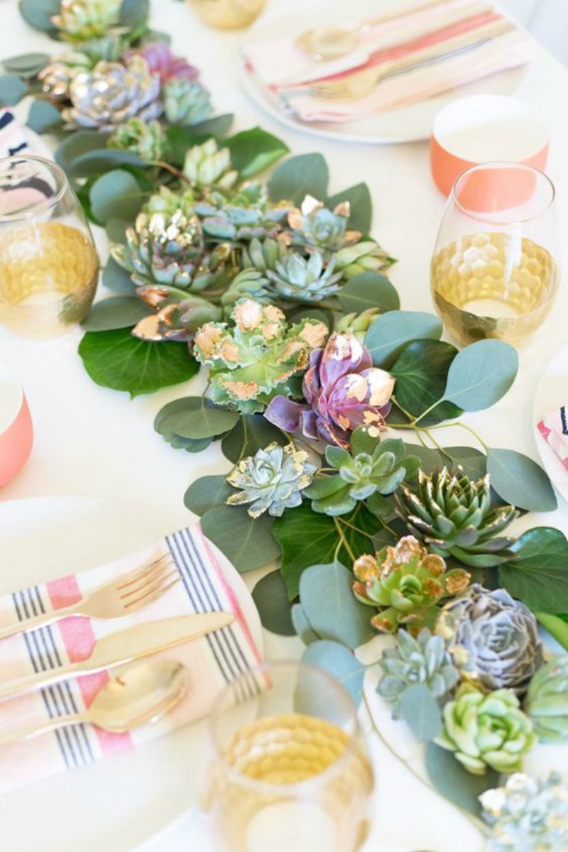 Succulent Table Runner 14 Ways to Display Succulents - Succulent Table Runner