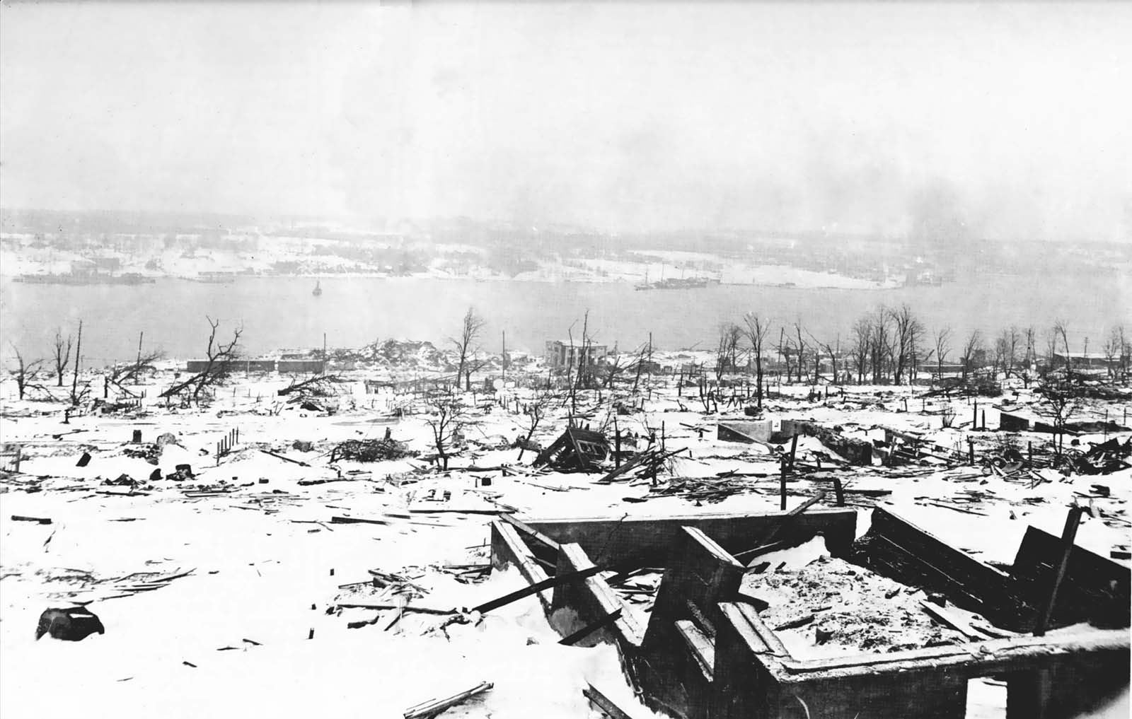 Halifax explosion photographs