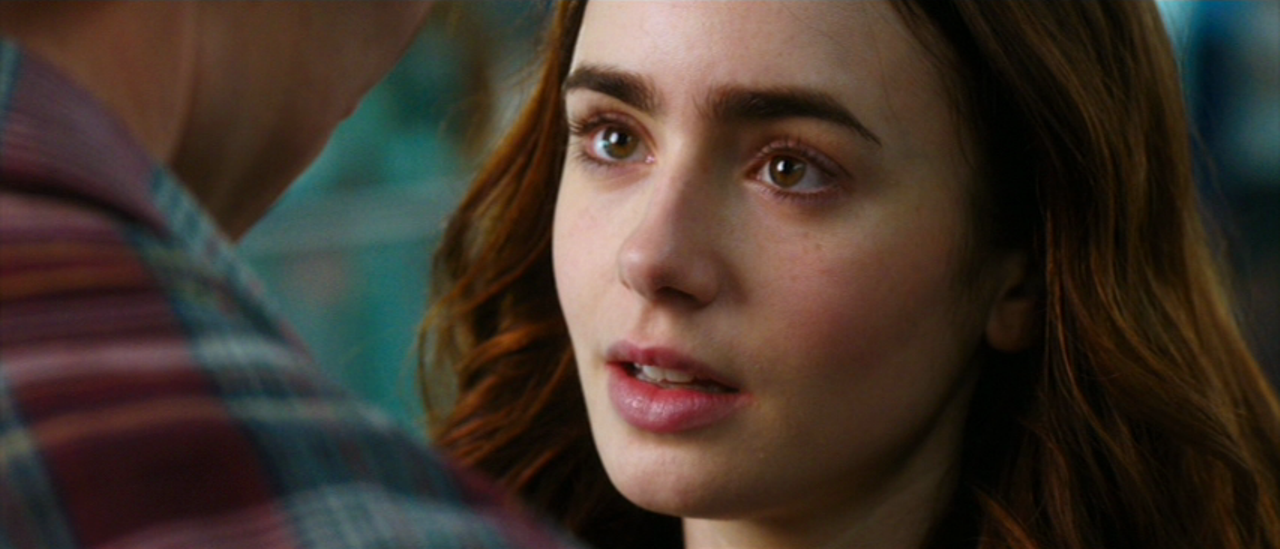 Lily Collins Movies And Tv Shows Movie and TV Cast Screencaps: Lily Collins as Rosie Dunne in Love