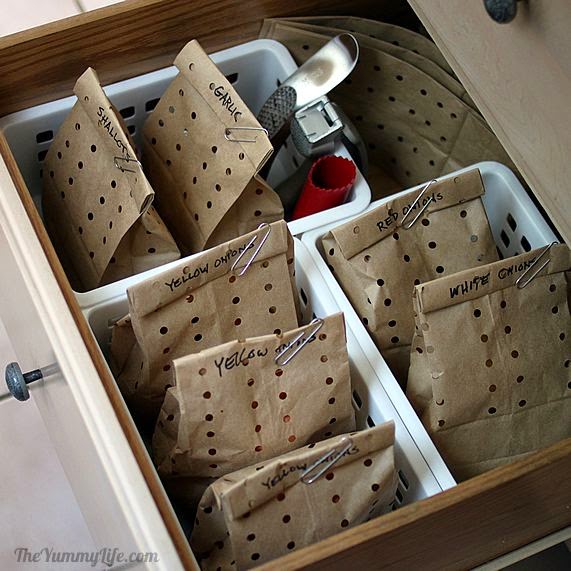 Sanas y Lindas: Cómo almacenar cebollas y ajos por meses!