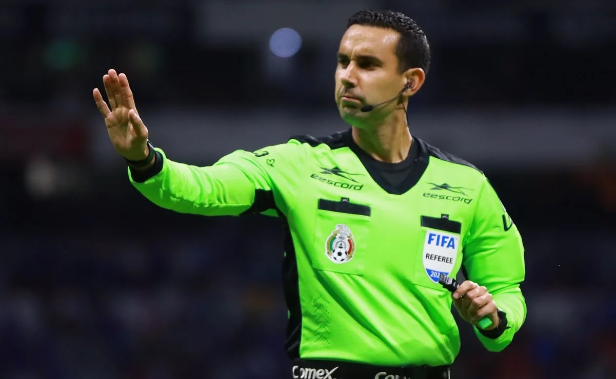 Refereeing World World Cup referee Ramos paid more for an amateur
