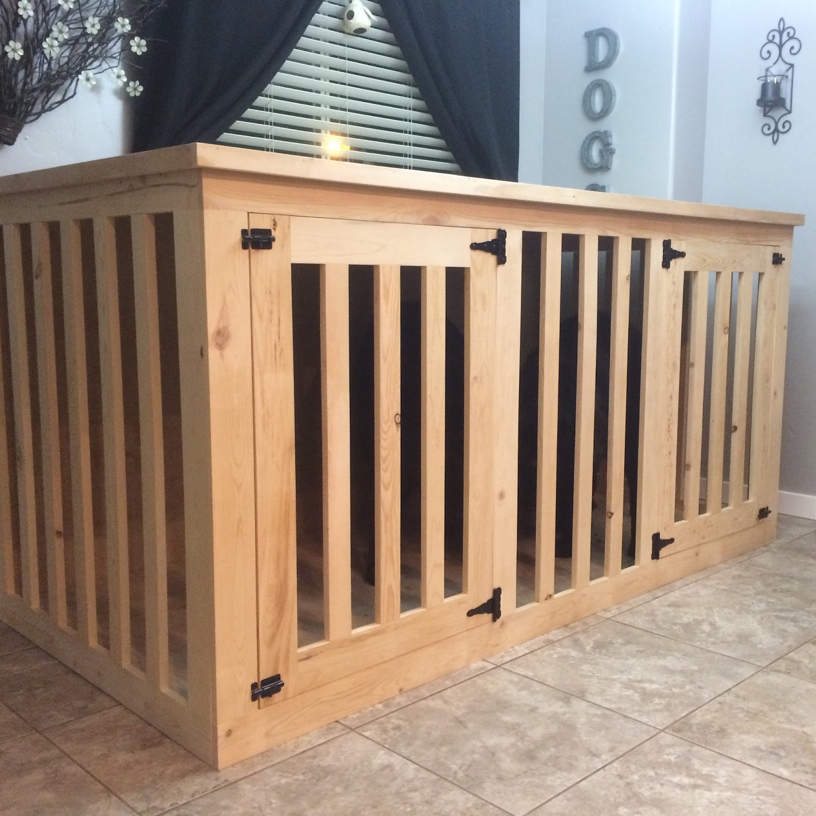 Woodkeeper Custom Dog Kennels and Crates