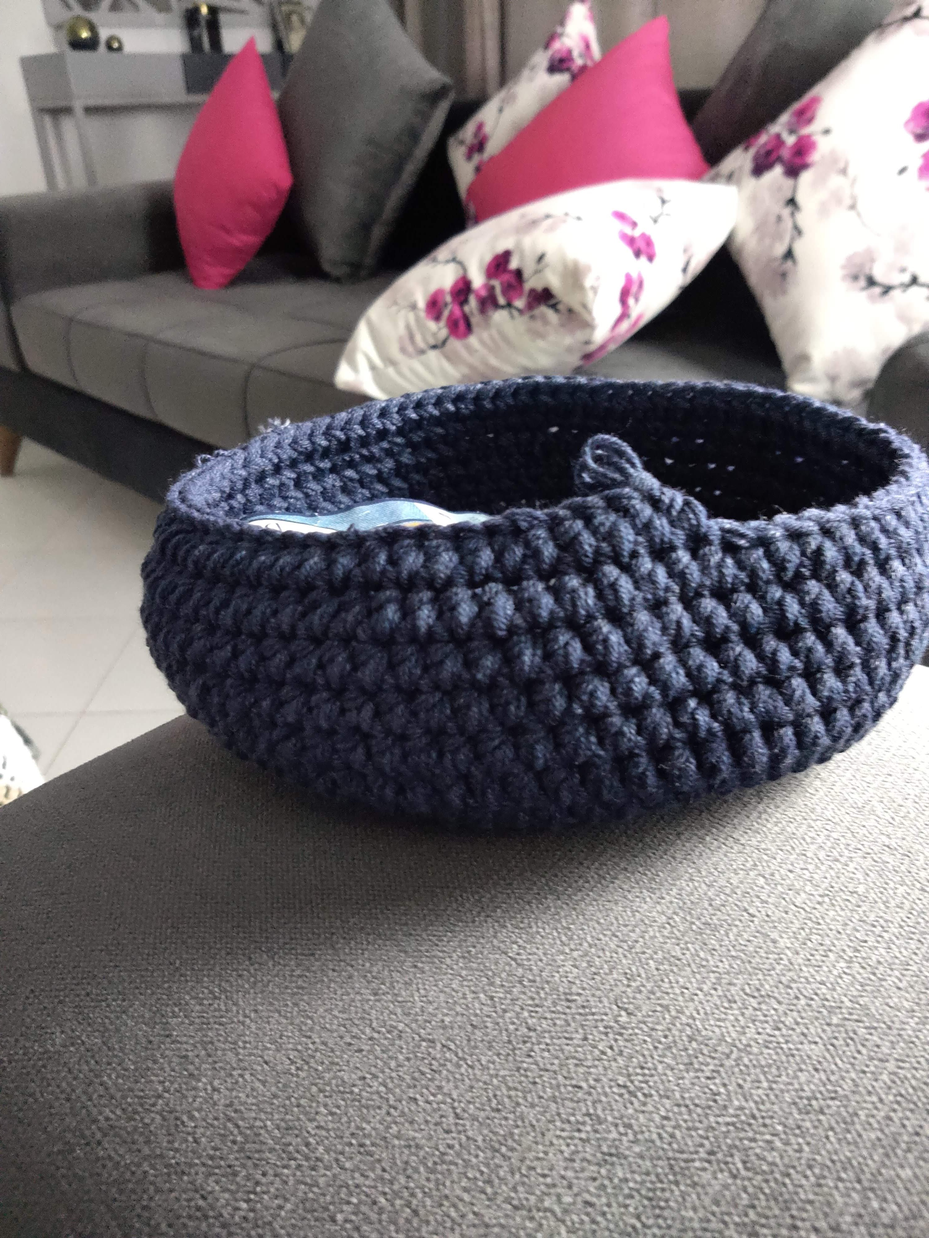 How to crochet a mini basket