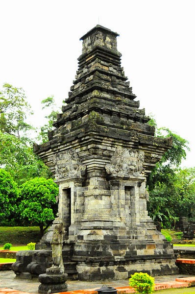 Relief Dan Sejarah Candi Penataran Blitar