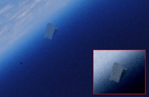 Enorme Nave Espacial Extraterrestre Fotografada pela NASA em Órbita Terrestre