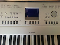 Yamaha DGX660 piano