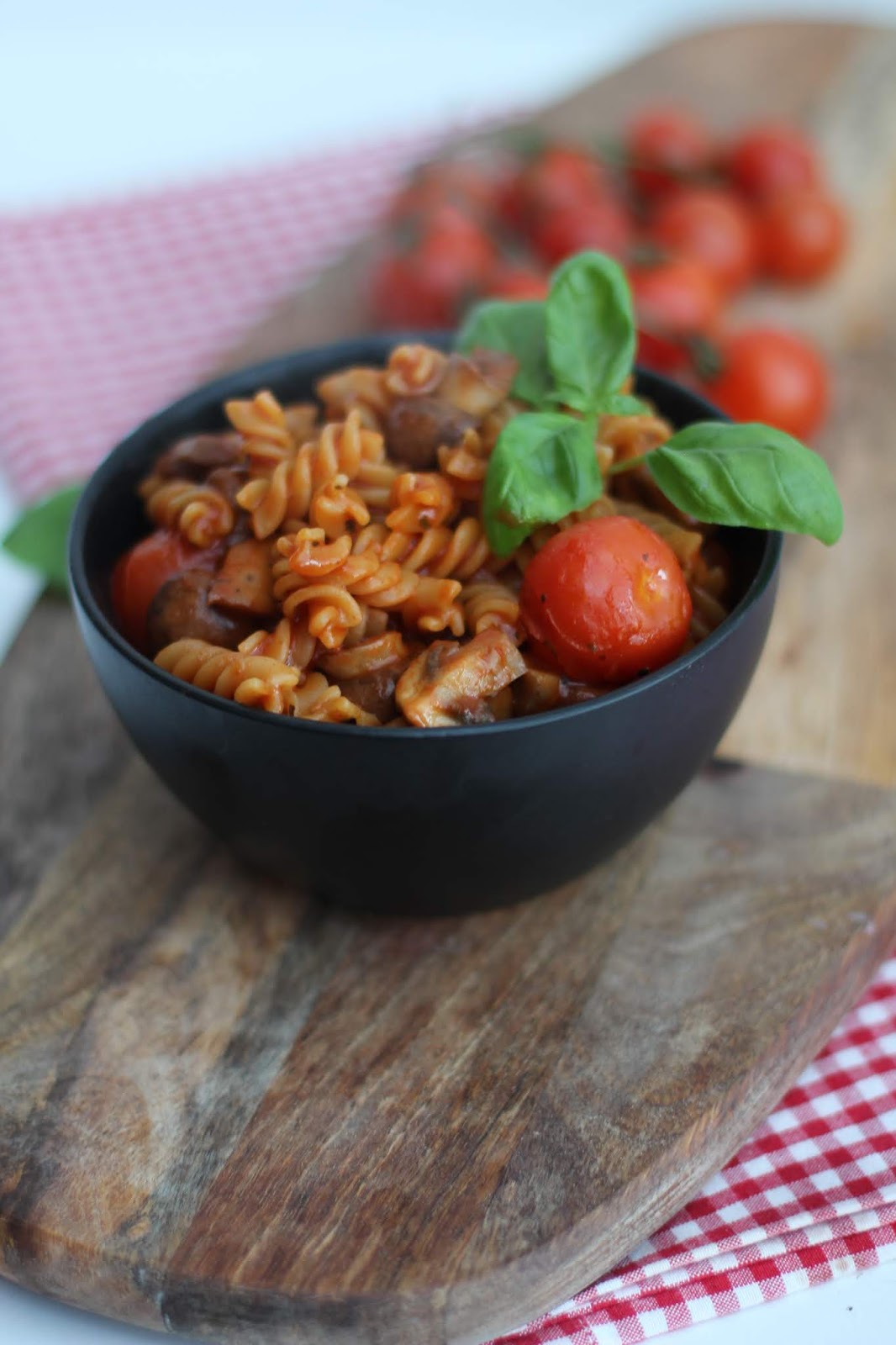 Onepot Nudeln mit Champignons in Tomatensoße