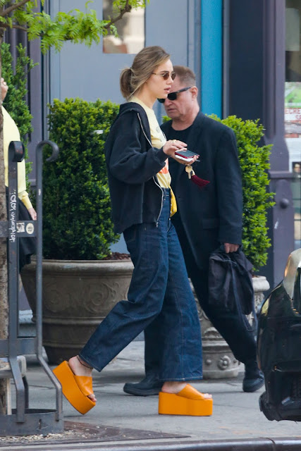 Suki Waterhouse Clicked While Leaving Bowery Hotel in New York 2 May -2019