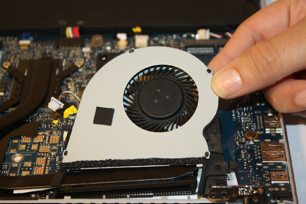 Spesifikasi Kipas Laptop