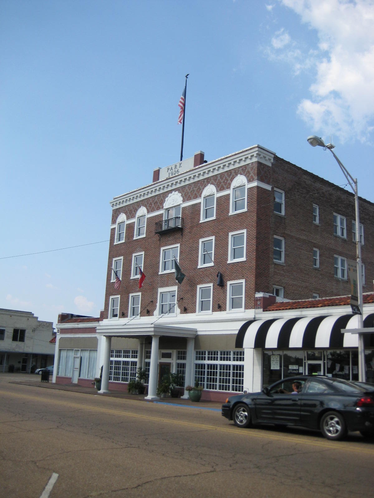 Tiny Travels Through Mississippi Nettleton, Aberdeen, Amory, Mantachie