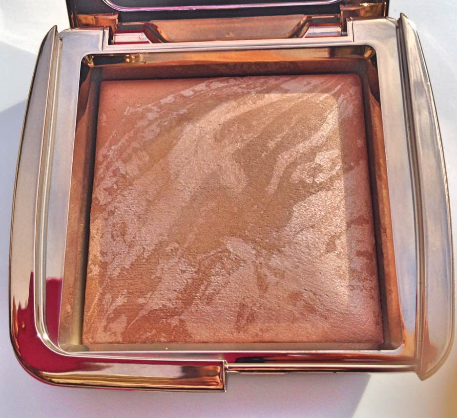 REVIEW Hourglass Ambient Lighting Bronzer Luminous Bronze Light