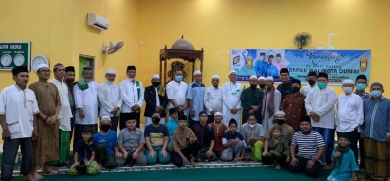 Wali Kota Dumai Kunjungi Masjid Al A’Raaf pada Malam Kedua Safari Ramadhan