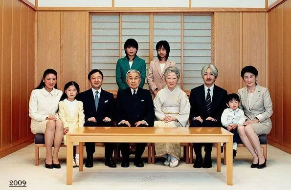 Emperor Naruhito, Empress Masako, Princess Aiko, Princess Mako, Princess Kako, Prince Akishino, Crown Princess Kiko, Former Emperor and Empress