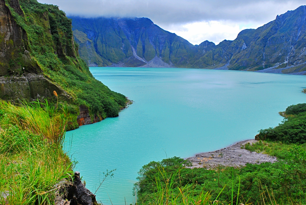 mt pinatubo tourist destination