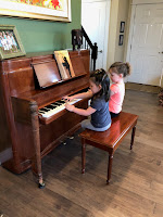 girls_at_piano girls_at_piano