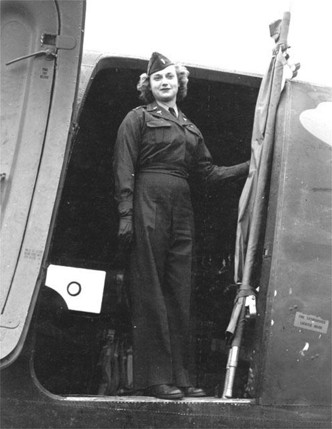 nurse flight war army female wwii air ii evacuation medical uniform reba whittle military nursing usaaf nurses lt force uniforms