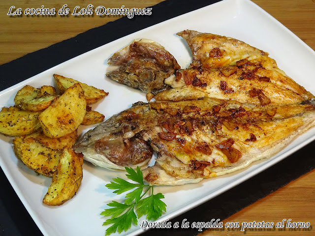 Dorada A La Espalda Con Patatas Al Horno, Fácil Y Deliciosa
