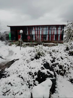 Heavy snowfall in Uttarakhand