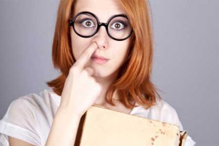 20 Hal Menjijikan yang Diam-diam Dilakukan Wanita. Kamu Pasti Pernah Melakukannya! 20 Hal Menjijikan yang Diam-diam Dilakukan Wanita. Kamu Pasti Pernah Melakukannya!