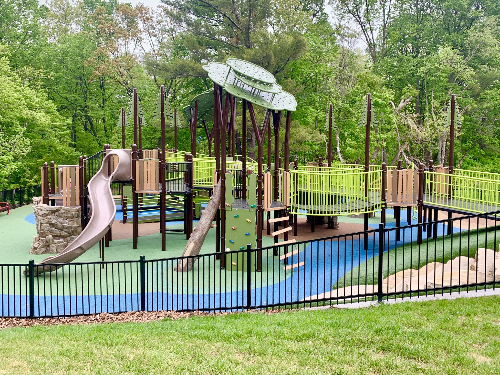 Ames Inis Grove Park