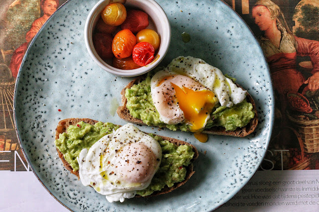 Smashed Avocado on Toast with Poached Egg and Tomatoes