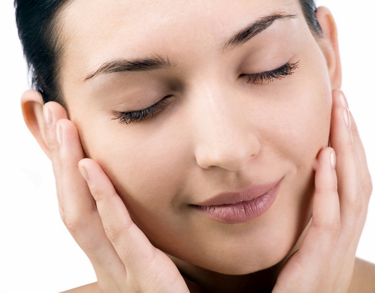 Minum air putih yang cukup