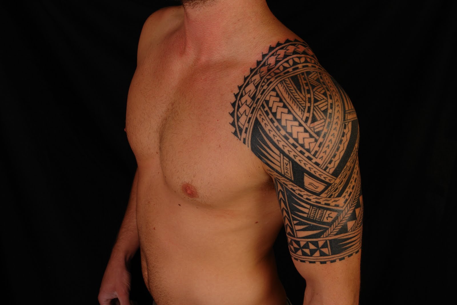 Polynesian Half Sleeve Tattoo Designs for Men