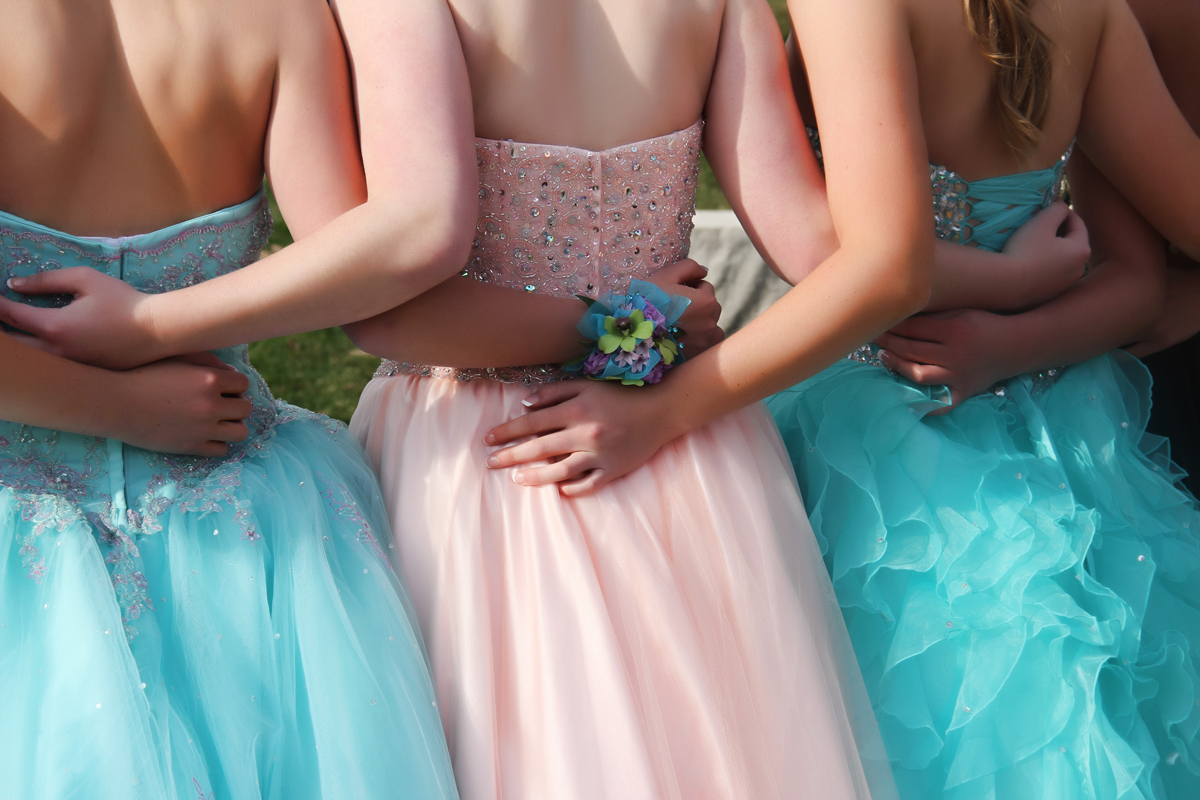 Cheap Prom Dresses Tips To Choose The Best! Chaste & Beautiful