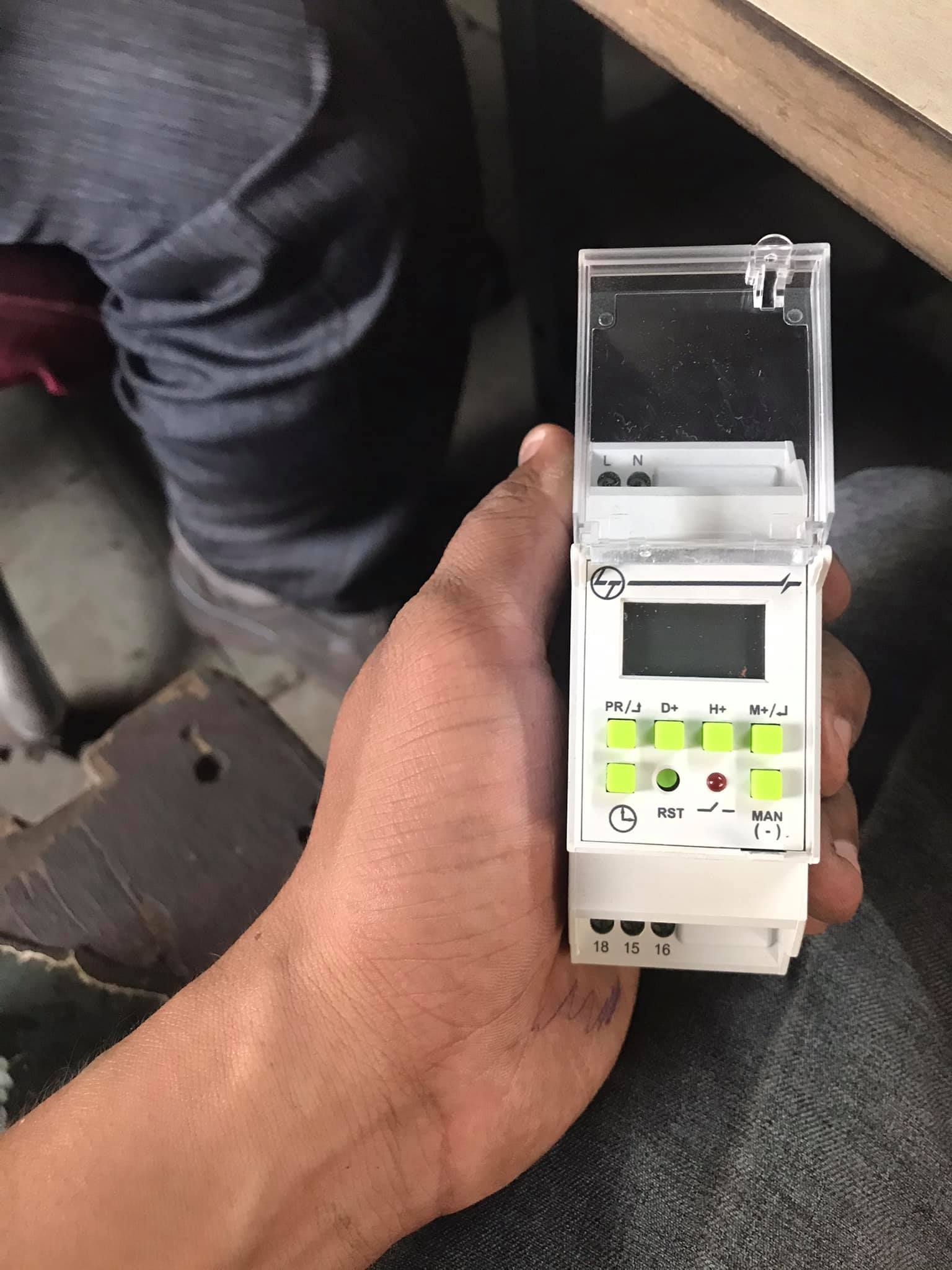 VARIOUS TYPES OF TIMERS USES IN PLANT