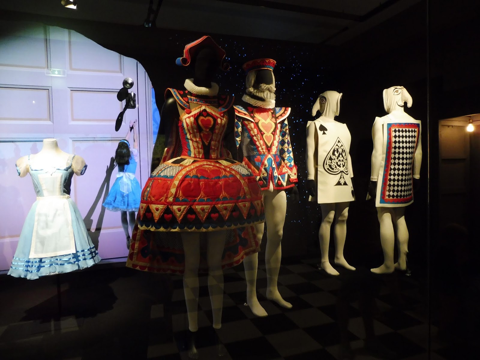 EXPOSITION "CONTES DE FEES" AU CENTRE NATIONAL DU COSTUME DE SCENE A