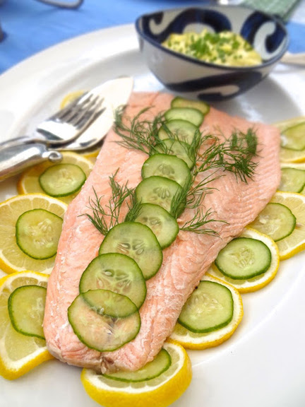Scrumpdillyicious: Poached Salmon with Homemade Mayonnaise