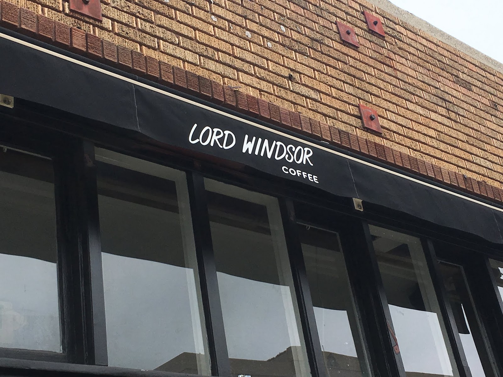 Lord Windsor Coffee Shop in Long Beach CA