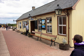Broomhill Station and ticket office
