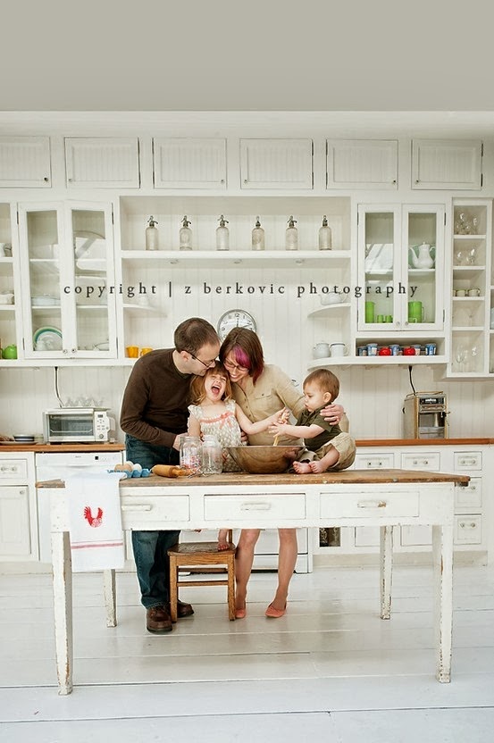 15 Unique Family Photo Ideas 15 Unique Family Photo Ideas