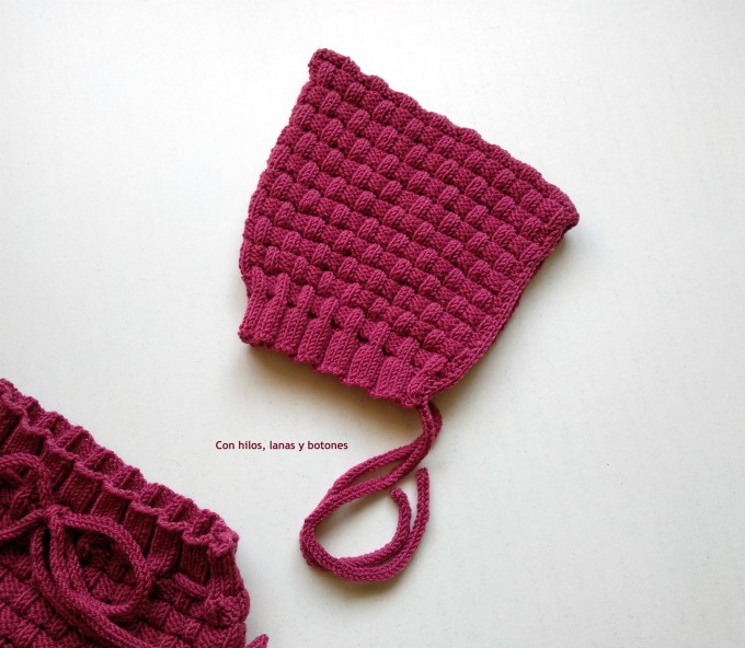 Con hilos, lanas y botones: Picnic Baby Bloomers and Pixie Hat