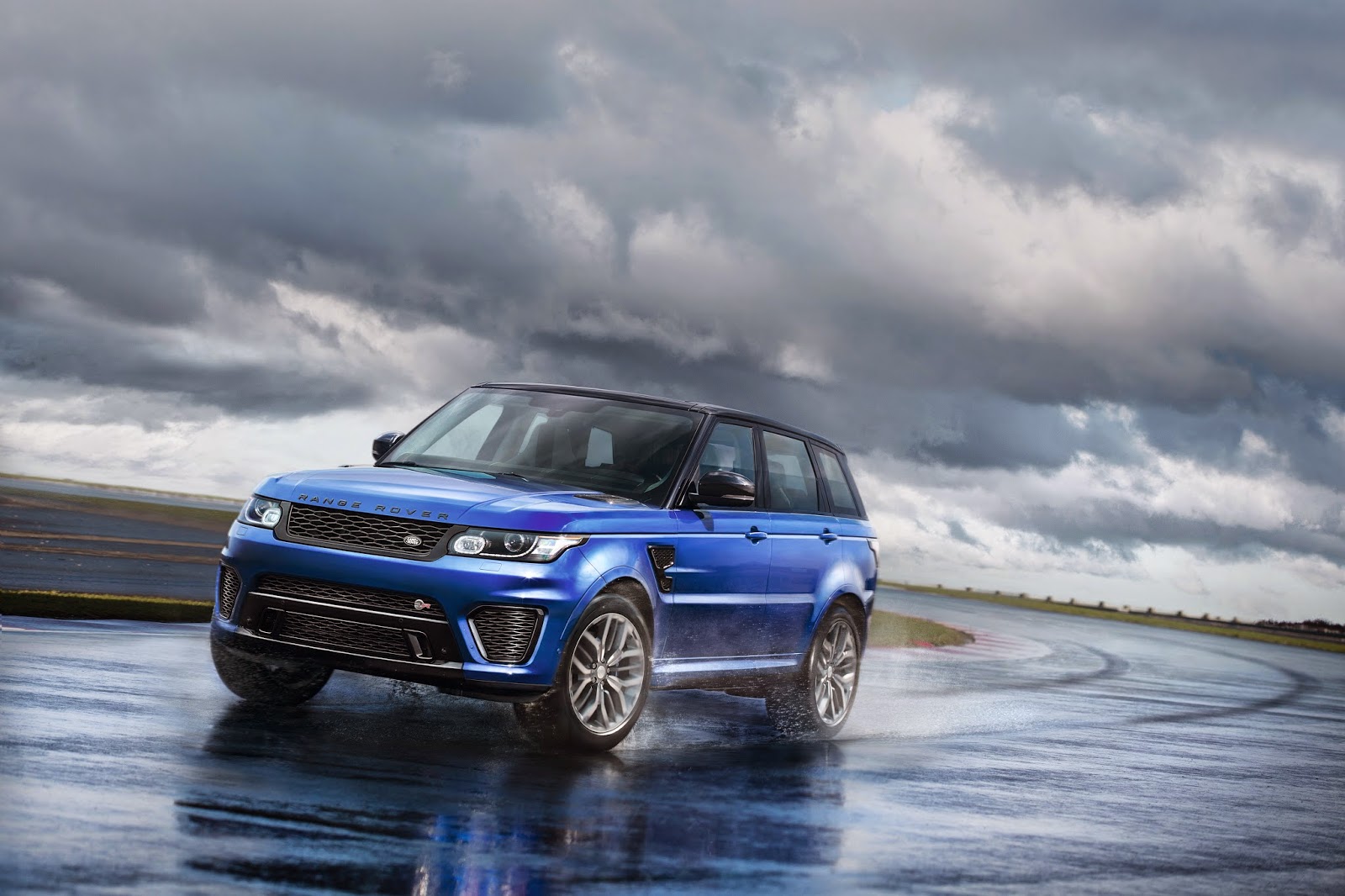 Range Rover Sport SVR o mais poderoso dos Land Rover