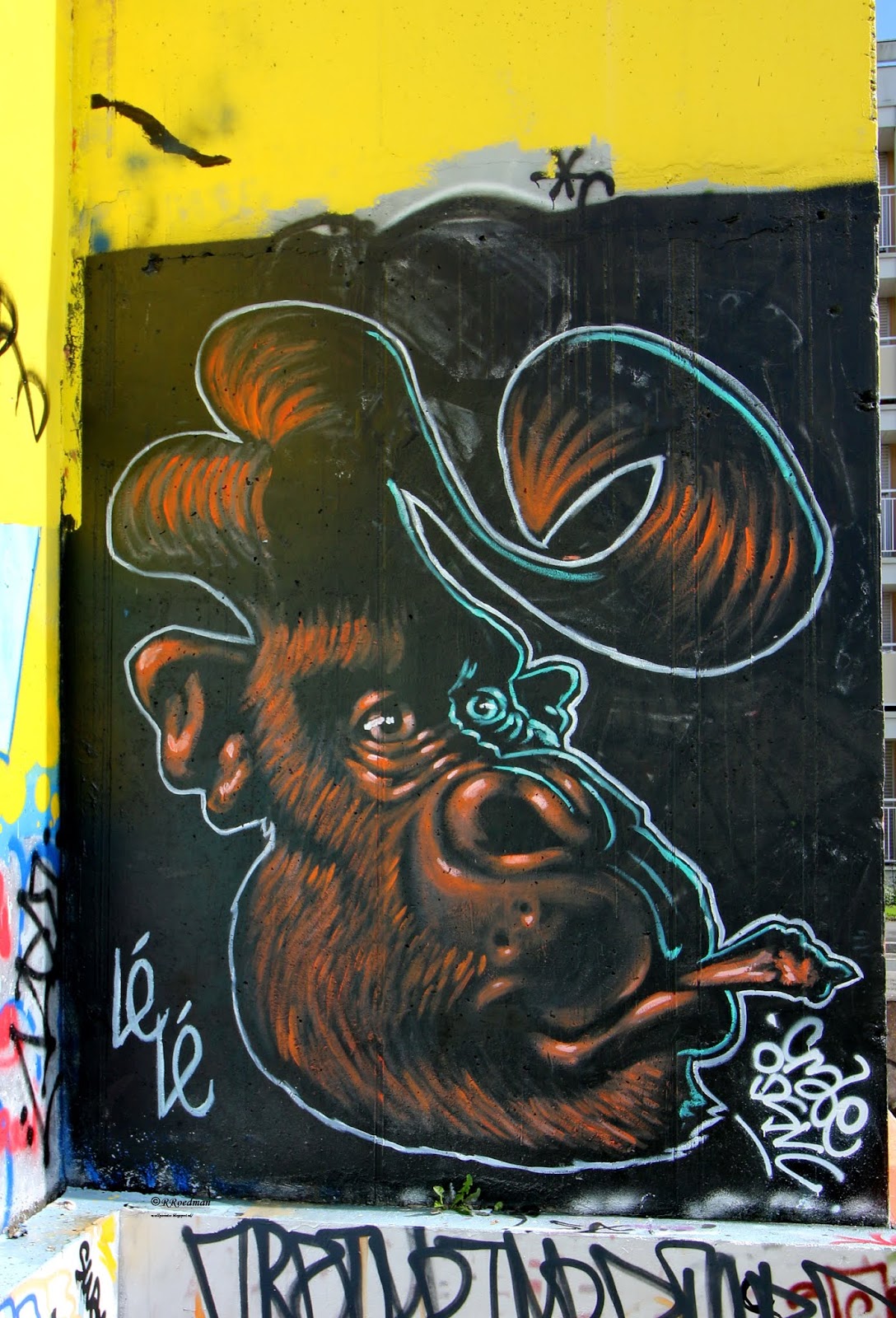 Hyper Realistic Up Yours Helium Balloon Mural By London Graffiti