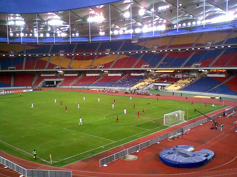 Gambar Padang Bola Sepak Hitam Putih / Jelajahi koleksi api hitam dan