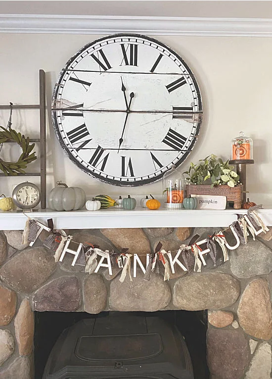 Thanksgiving banner on the mantel