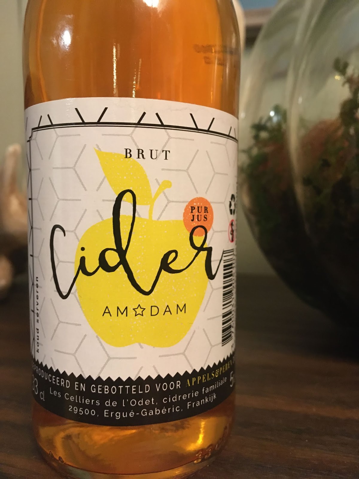 Along Came a Cider Cider Review AmDam Cider Brut and Ploughman Farm