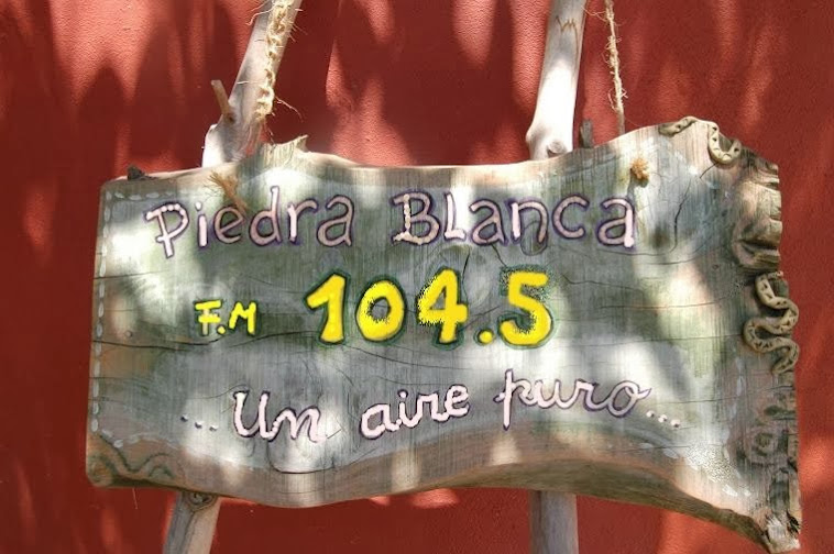 RADIO PIEDRA BLANCA  104.5