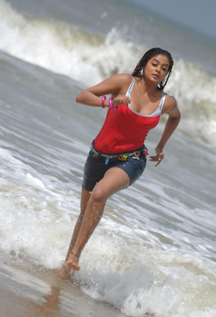 Glamorous Girls Priyamani Hot In Beach With Red Inner