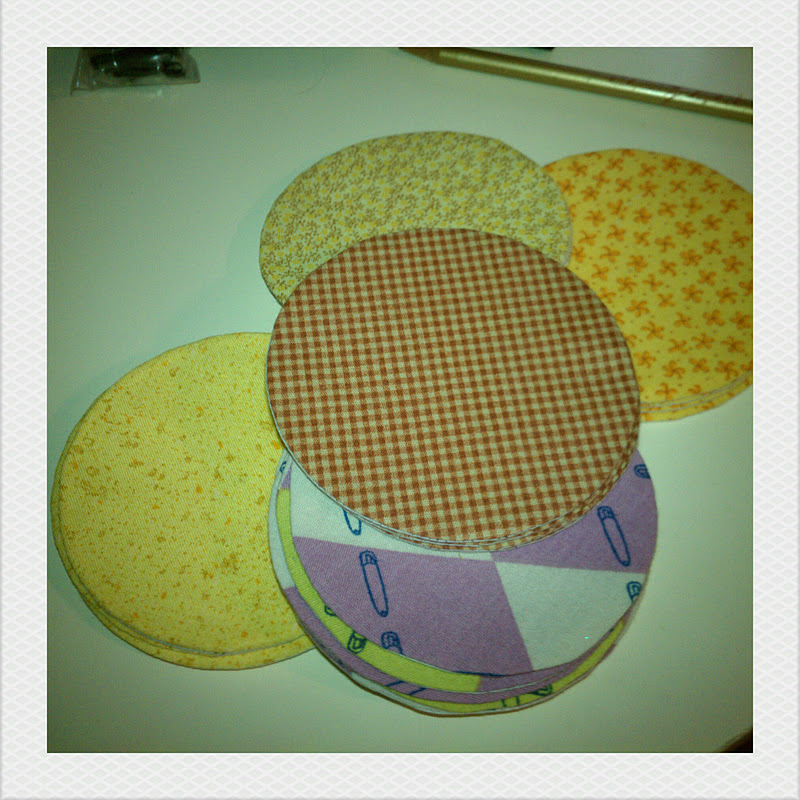 Make. Shop. Live. HowTo's Day Perfectly Flipped Fabric Circles