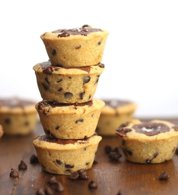 CHOCOLATE CHIP BROWNIE TARTS SIMPLE RECIPES
