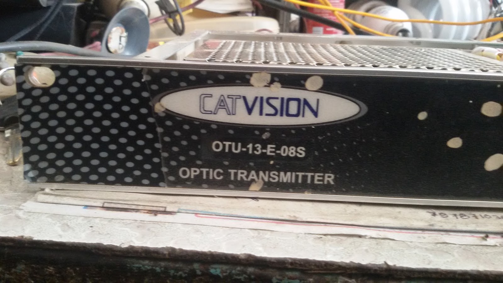 ELECTRONICS TRICKS AND TIPS HOW TO REPAIR OPTIC TRANSMITTER