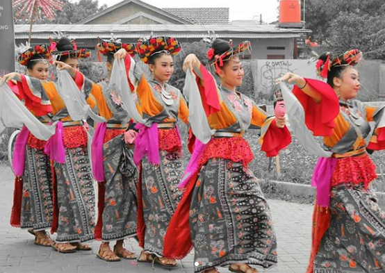 Adat istiadat suku betawi