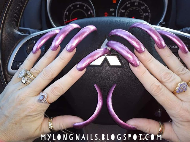 Long Nails: Mona 's super sexy long nail photos - 45