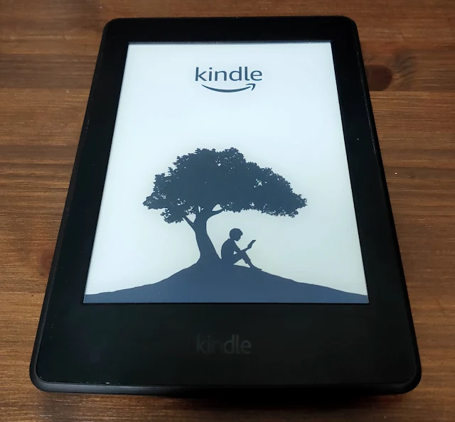 Kindle Paperwhite（第7世代 広告つき）を今さらレビュー - plz-reference-blog